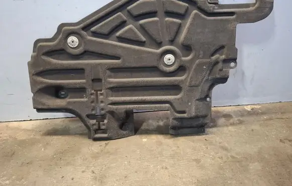 Volvo V60 Trunk boot underbody cover/under tray 31420484