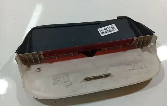 Saab 9-5 Third/center stoplight 4785234