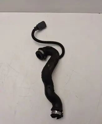 Volvo V70 Breather/breather pipe/hose 30788009