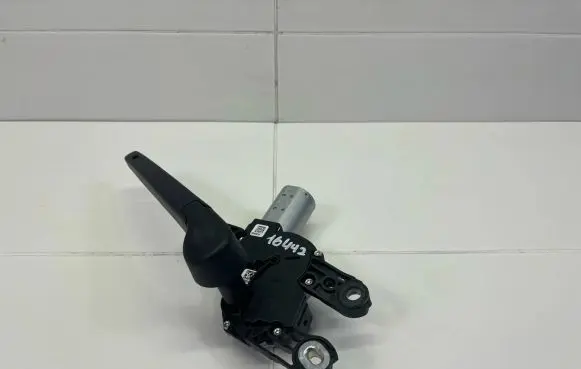 Volkswagen Tiguan Rear window wiper motor 5G0955711D