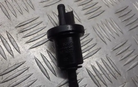 Opel Omega B2 Fuel tank valve 0280142381