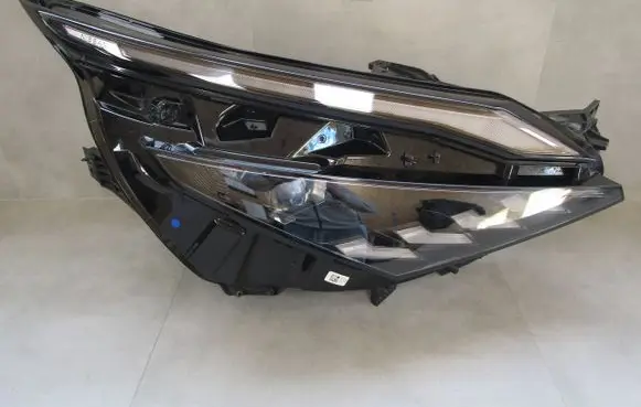 Nissan Qashqai J12 Headlight/headlamp 1EX01708802 26010HN25A