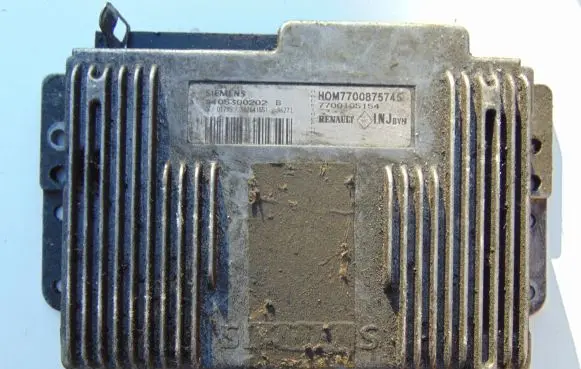 Renault Scenic III - Grand scenic III Engine control unit/module 7700875745