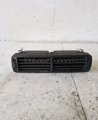 Volkswagen PASSAT B5 Dash center air vent grill