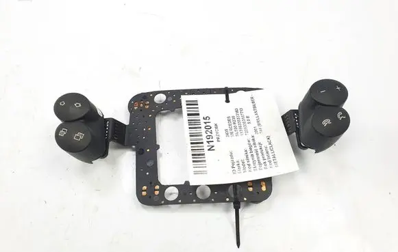 Mercedes-Benz SL R230 Steering wheel buttons/switches A2308202310 KIEROWNICY