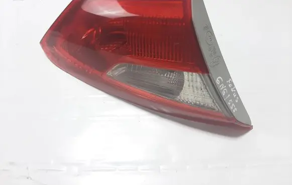 Ford Focus Tailgate rear/tail lights BM5113A603AC
