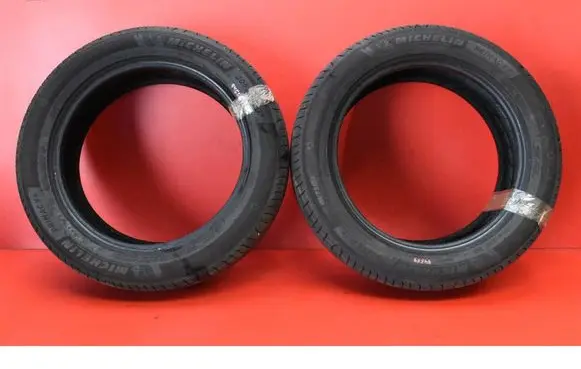 Volvo V40 R17 summer tire