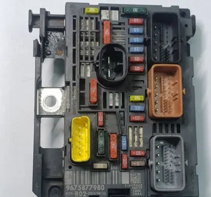 Peugeot 3008 I BSM Control unit 9675877980 BSMR0200 R02
