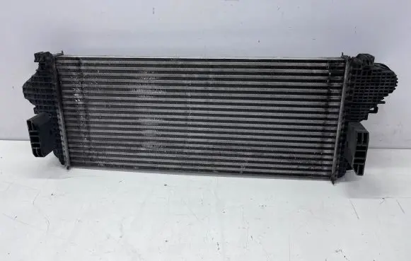 Opel Insignia B Intercooler radiator 84208091