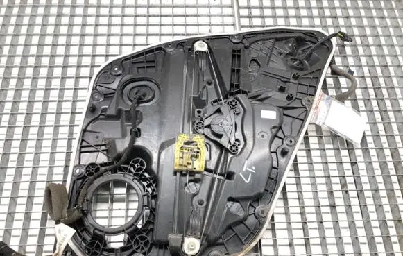 Volvo XC60 Rear door window regulator with motor 