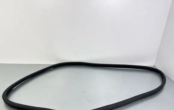 Mercedes-Benz S W222 Front door rubber seal A2226970151