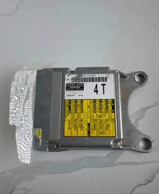 Lexus CT 200H Airbag control unit/module 8917076270 168250