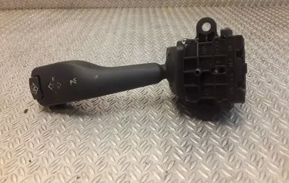 BMW Z4 E85 E86 Indicator stalk 8363668