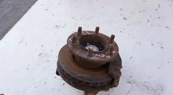 Volvo XC40 Front wheel hub