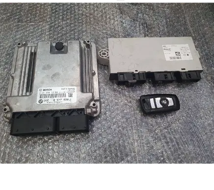 BMW 5 F10 F11 Engine ECU kit and lock set 0281030740 8577838