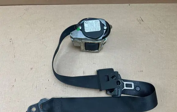 Mercedes-Benz Sprinter W906 Front seatbelt 2018680222