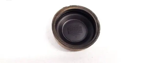 Saab 9-5 Headlight/headlamp dust cover 89101456