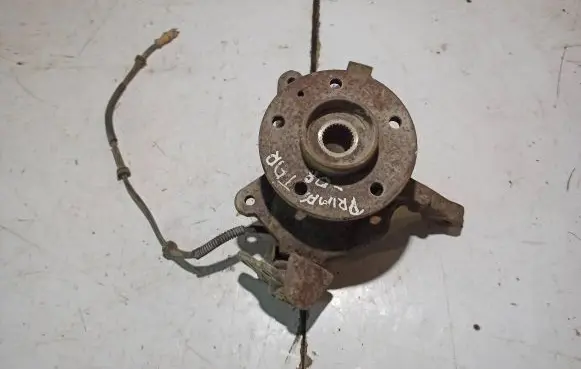Renault Trafic II (X83) Front wheel hub