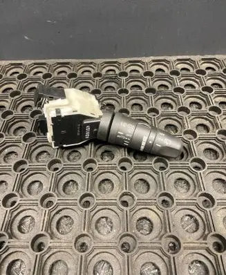 Nissan X-Trail T31 Wiper control stalk 8201SN NS1098