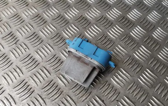 Porsche Cayenne (9PA) Heater blower motor/fan resistor 7L0907521