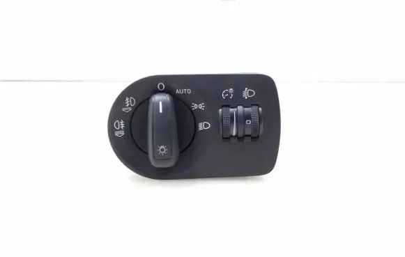 Audi Q3 8U Light switch 8U1941531A
