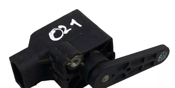 Mercedes-Benz C W203 Air suspension front height level sensor A0105427717