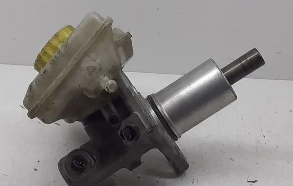 Audi A4 S4 B6 8E 8H Master brake cylinder