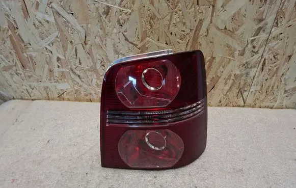 Volkswagen Touran I Rear/tail lights 
