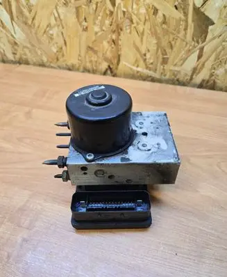 Volvo XC90 ABS Pump 30793445 00401396E0 10092504153