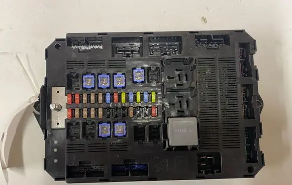 Jaguar XF X250 Fuse module BCMA12247794 73409725 9X2314B476AD