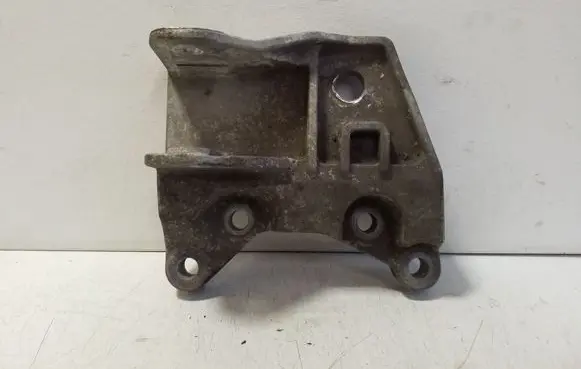 Land Rover Discovery Sport Engine mounting bracket GJ326P096AE