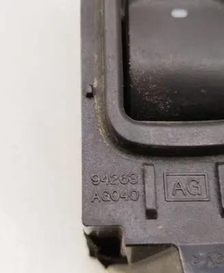 Subaru Legacy Electric window control switch 94263 AG040