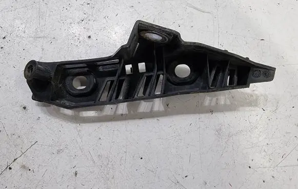 Volkswagen PASSAT B8 Front bumper mounting bracket 3G0807049