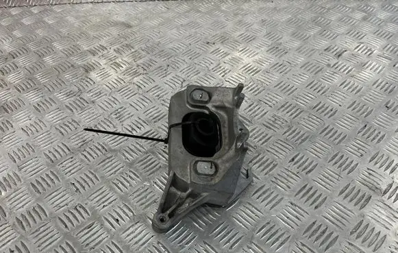 Dacia Sandero III Gearbox mounting bracket PU12021