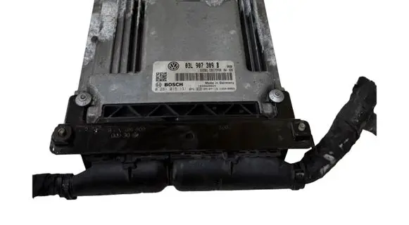 Volkswagen Tiguan Engine control unit/module 03L907309B 0281015131