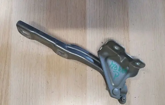 Opel Mokka Engine bonnet/hood hinges 95421581
