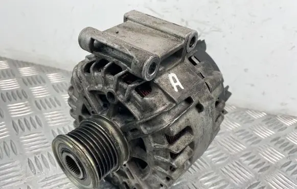Mercedes-Benz E W212 Generator/alternator A0009063000 555559150501
