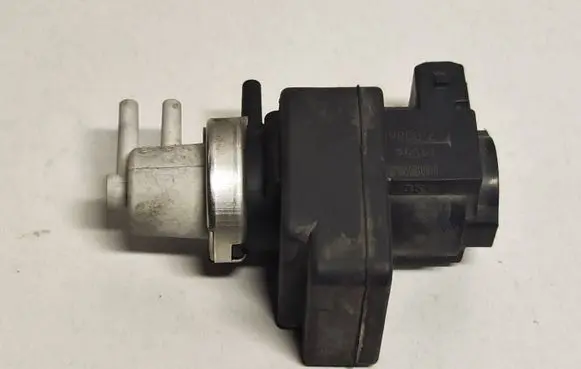 Skoda Octavia Mk2 (1Z) Turbo solenoid valve 14956EB300 70086600