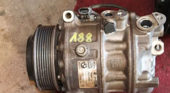 Seat Toledo I (1L) Air conditioning (A/C) compressor (pump) 820803