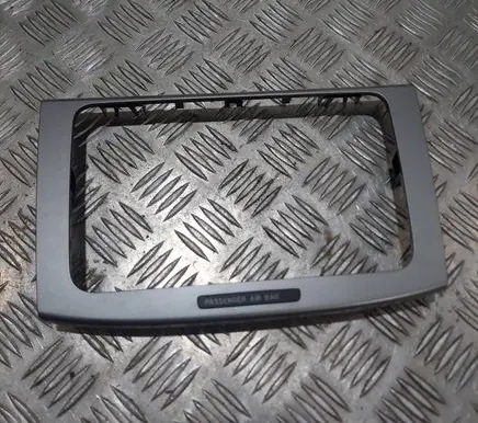 Volkswagen PASSAT B6 Radio/GPS head unit trim 3c0858069m 3C0919234A