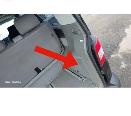 Volkswagen Transporter - Caravelle T5 Trunk/boot side trim panel 7H5867078A