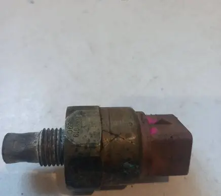 Audi 100 S4 C4 Coolant temperature sensor 034919369C