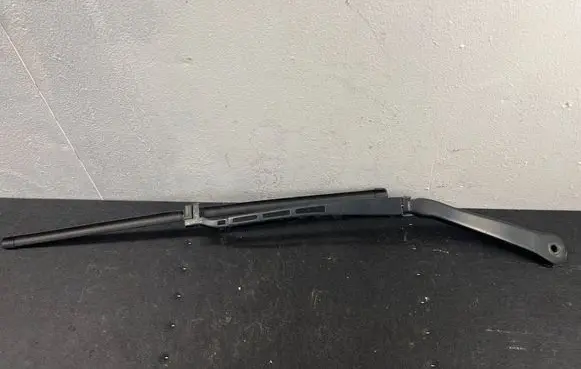 BMW 3 E90 E91 Windshield/front glass wiper blade 