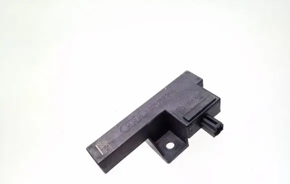 Audi A6 S6 C7 4G Keyless system antenna 8K0907247