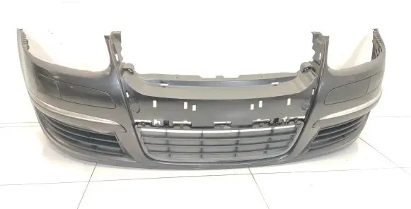 Volkswagen Jetta V Front bumper 1K0805903B