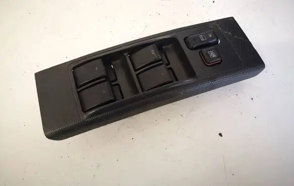 Toyota Corolla Verso AR10 Electric window control switch 848200F03000