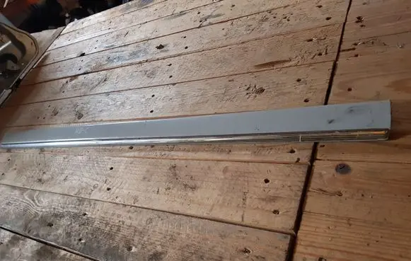 Mercedes-Benz C W202 Front door trim (molding) 2026903062