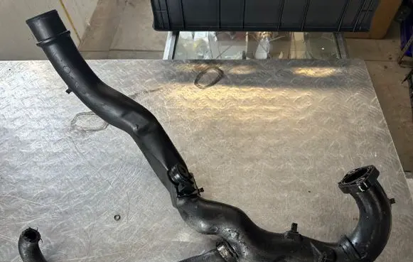 Opel Vivaro Intercooler hose/pipe 8200760904