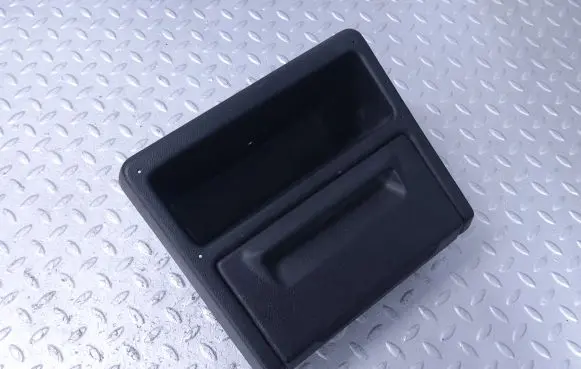 Ashtray (front)