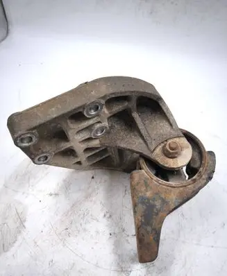 KIA Carnival Gearbox mounting bracket
